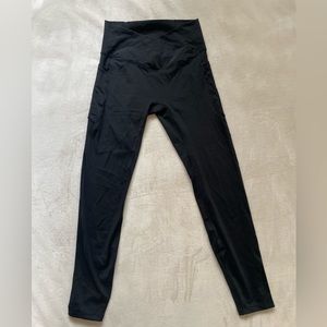 Black leggings size small